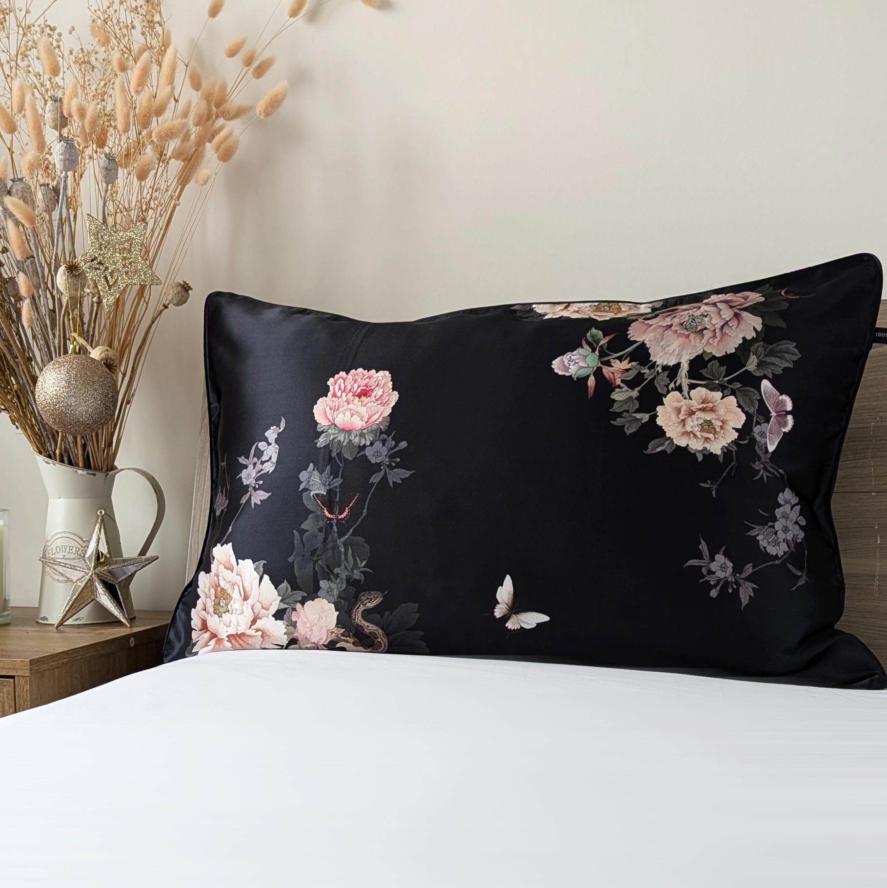 Helen Loveday Silk Pillowcase and Eye Mask Set Black Japonaise