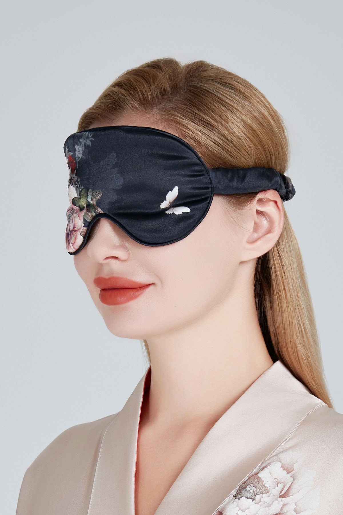 Helen Loveday Mulberry Silk Eyemask Black Fleur Japonaise